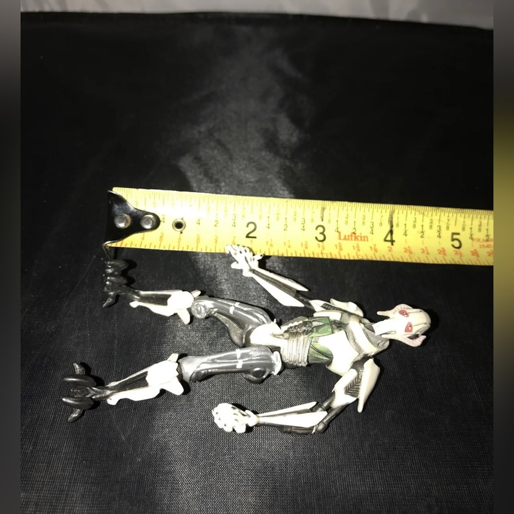 Star Wars - General Grievous - Revenge of the Sith  - Hasbro 2004 - Picture 6 of 7